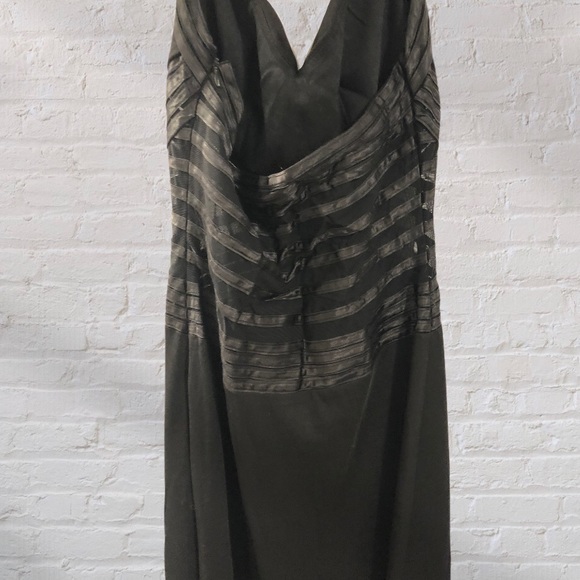 šFall Saleš Le Chateau Black Halter Dress - Picture 6 of 7